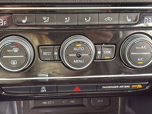 Used 2023 Volkswagen Atlas SEL image 19