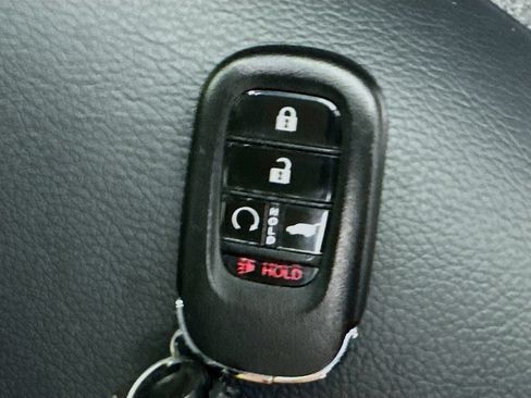 Used 2026 Honda Pilot EX-L image 41