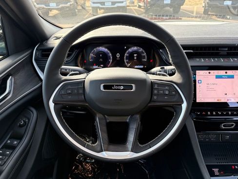 New 2026 Jeep Grand Cherokee Altitude AWD/4WD image 20