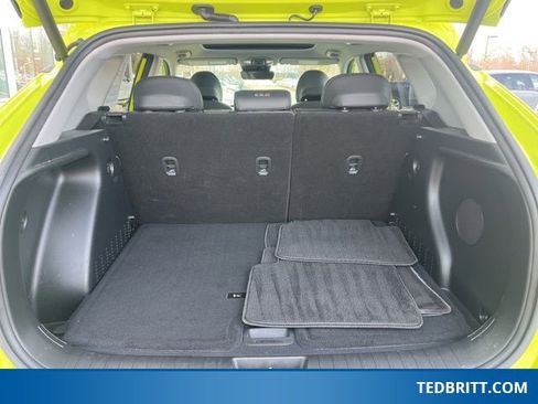 Used 2024 Hyundai Kona Limited image 11