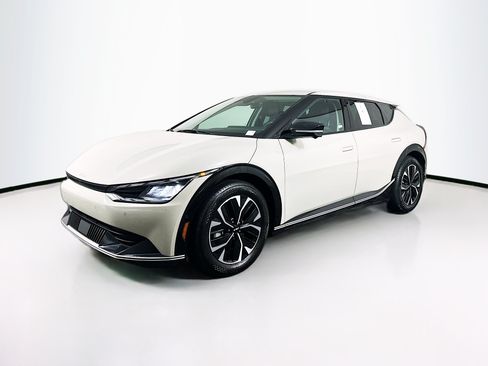 Used 2023 Kia EV6 Wind w/ Wind Technology Package RWD image 3