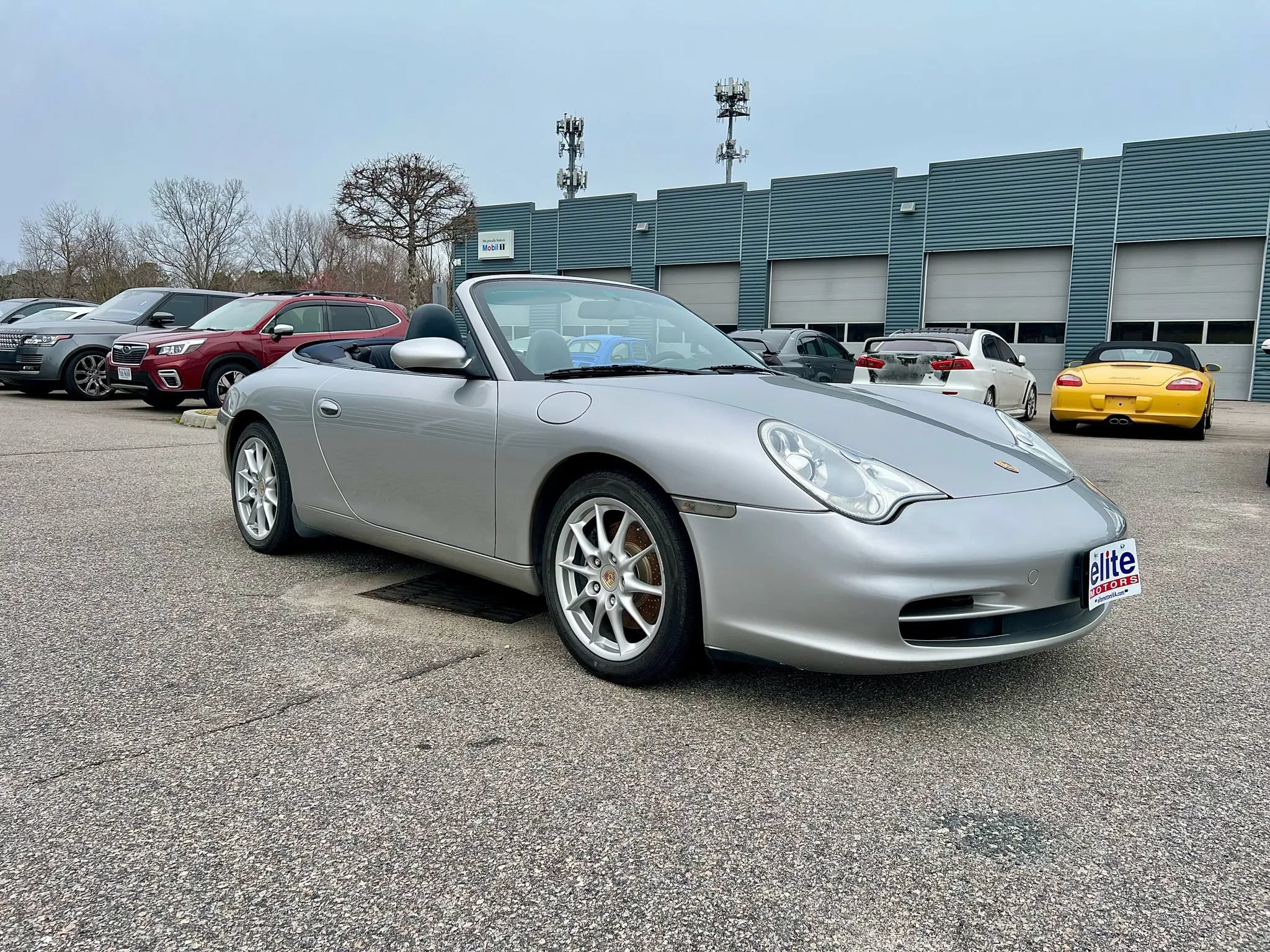 Used 2002 Porsche 911 Carrera RWD image 1