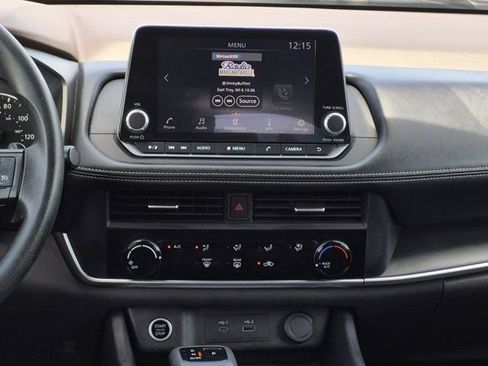 Used 2023 Nissan Rogue S FWD image 15