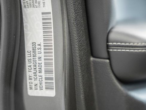 New 2026 Jeep Grand Cherokee L Laredo AWD/4WD image 36