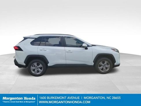 Used 2025 Toyota RAV4 XLE w/ Convenience Package FWD image 6