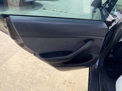 Used 2021 Tesla Model 3 Standard Range Plus RWD image 22