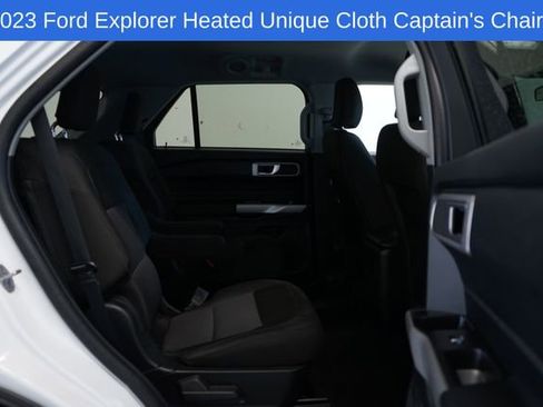 Used 2023 Ford Explorer XLT AWD/4WD image 32