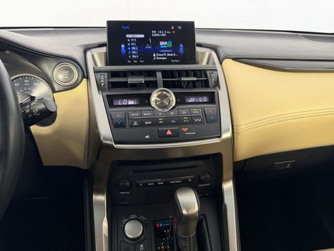 Used 2015 Lexus NX 200t FWD image 23