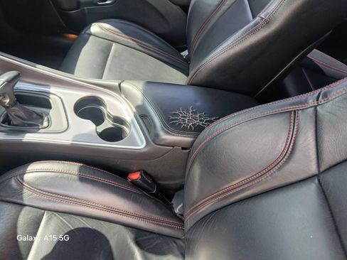 Used 2019 Dodge Challenger SXT RWD image 8