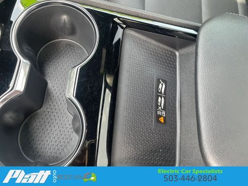 Used 2024 Chevrolet Blazer EV LT AWD/4WD image 29