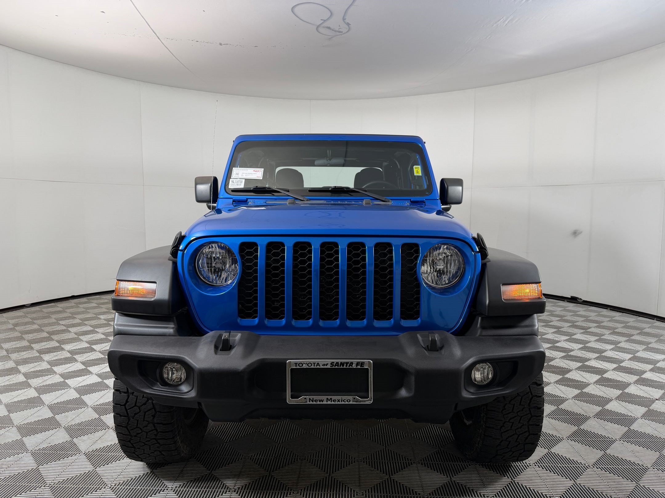 Used 2022 Jeep Gladiator Sport AWD/4WD image 6