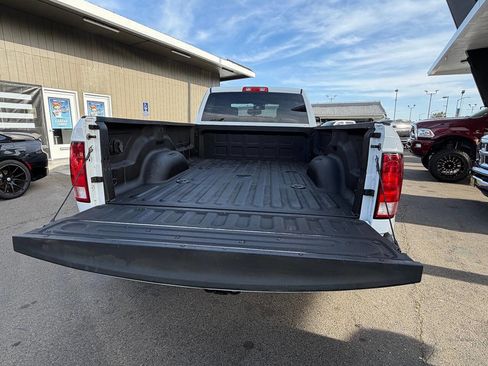 Used 2016 RAM 3500 Tradesman w/ Chrome Appearance Group image 22