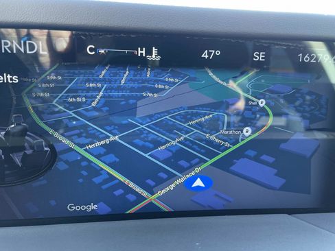 Used 2025 Lincoln Nautilus Premier image 22