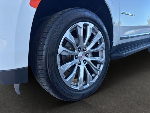 Used 2023 GMC Yukon Denali image 24