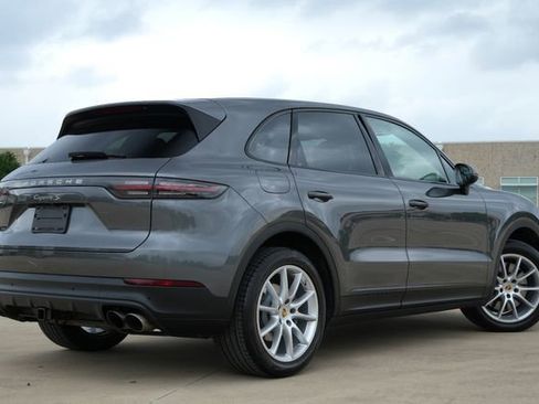 Used 2019 Porsche Cayenne S AWD/4WD image 5
