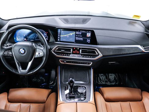 Certified 2022 BMW X5 xDrive45e w/ Parking Assistance Package image 12
