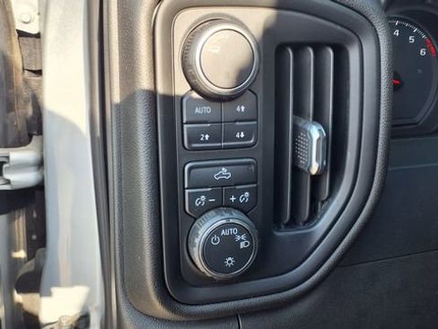 Used 2021 Chevrolet Silverado 1500 Custom Trail Boss w/ LPO, Dark Essentials Package AWD/4WD image 23