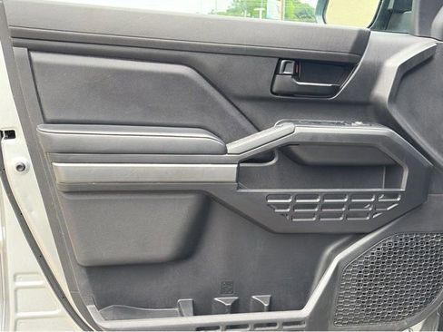 Used 2024 Toyota Tacoma SR5 RWD image 4