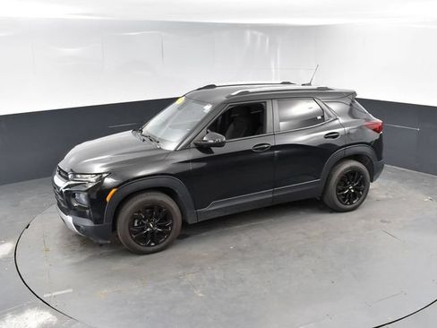 Used 2021 Chevrolet TrailBlazer LT w/ Convenience Package FWD image 35