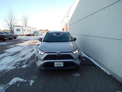 Certified 2025 Toyota RAV4 LE image 4