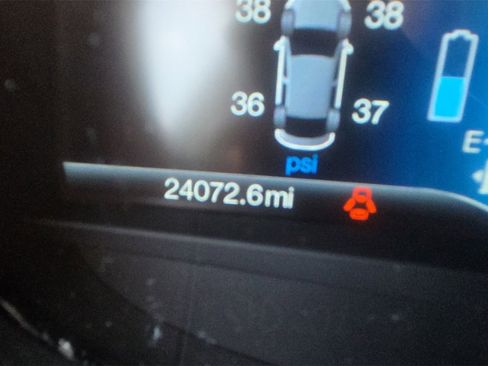 Used 2018 Ford Fusion S image 12