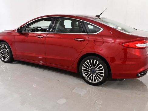 Used 2017 Ford Fusion SE w/ Fusion SE Technology Package image 15