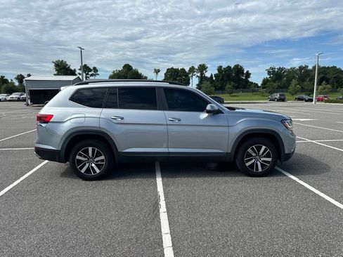 Used 2021 Volkswagen Atlas SE FWD image 3