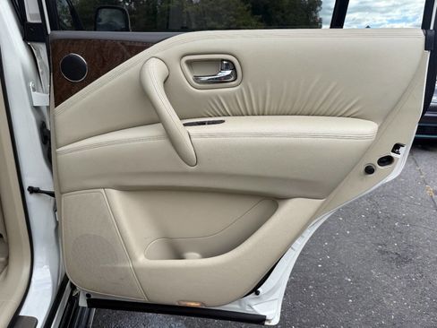 Used 2015 INFINITI QX80 Luxe w/ 22" Wheel Package image 39