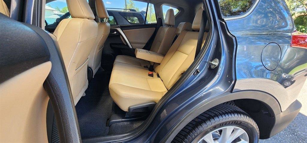 Used 2014 Toyota RAV4 Limited w/ Technology Package FWD image 25