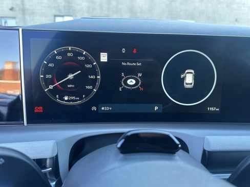 Used 2025 Hyundai Tucson Limited image 15