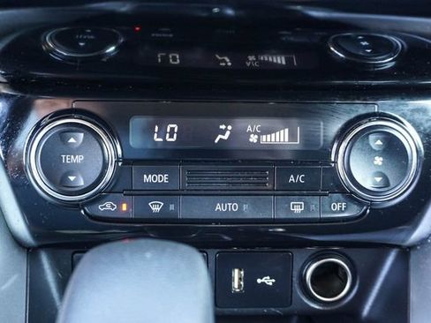 Used 2019 Mitsubishi Eclipse Cross ES FWD image 19