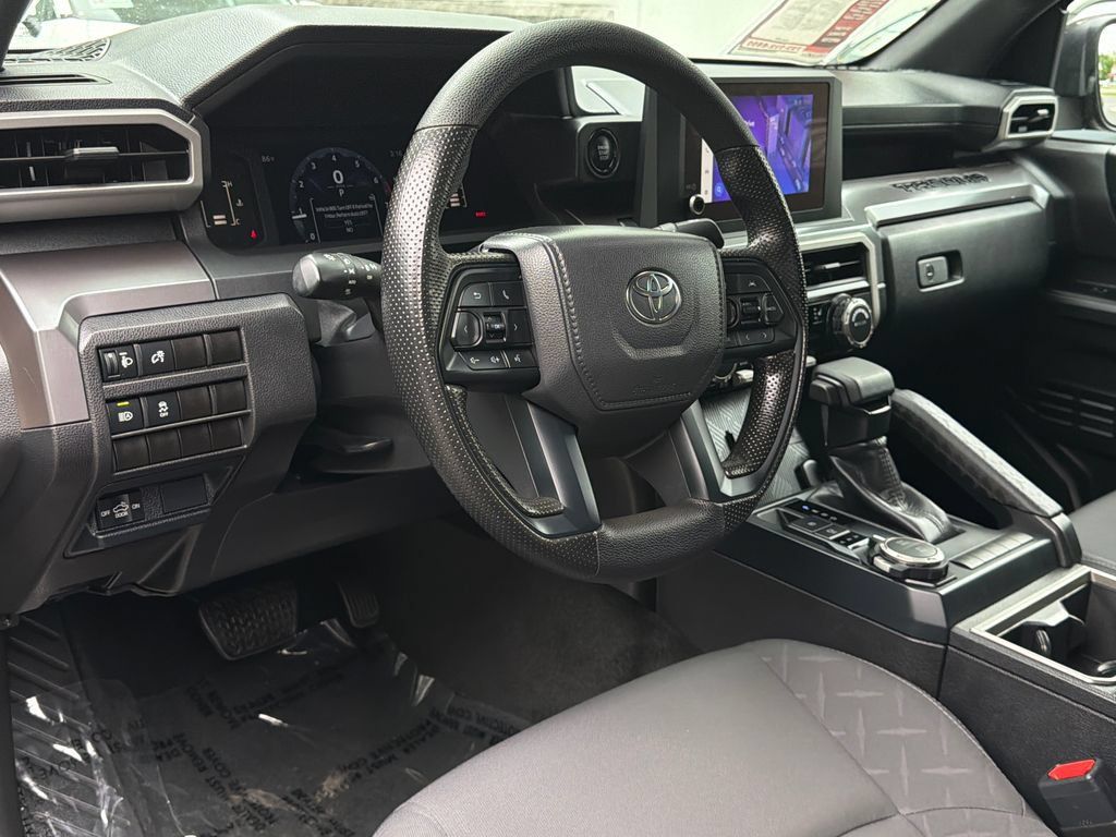 Used 2025 Toyota Tacoma SR5 AWD/4WD image 13