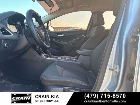 Used 2017 Chevrolet Cruze LS FWD image 8