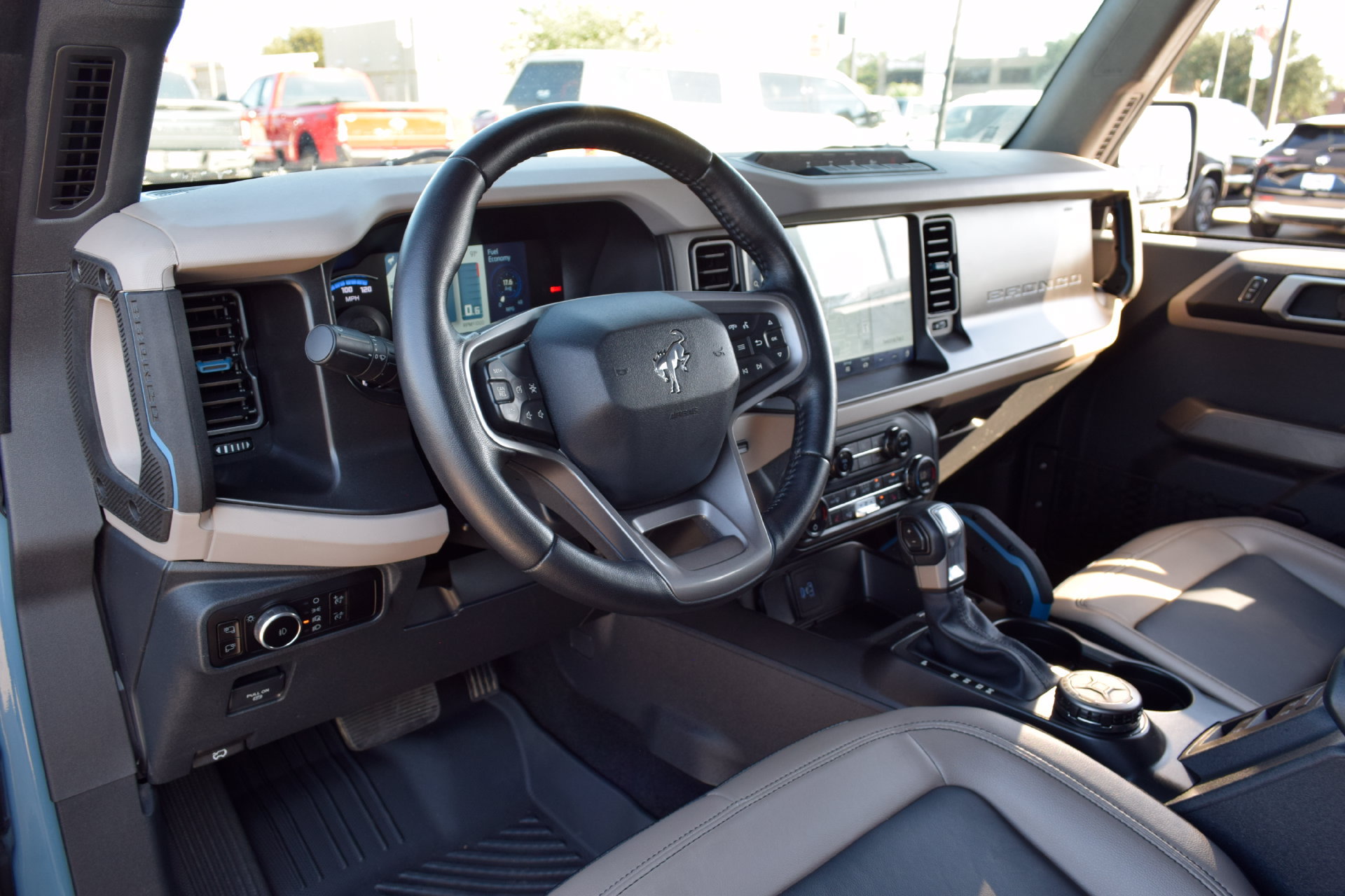 Certified 2023 Ford Bronco Wildtrak AWD/4WD image 16