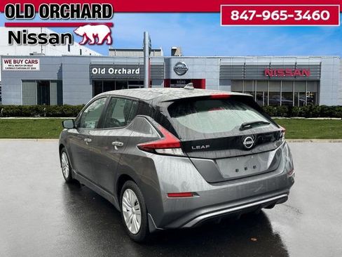 Used 2024 Nissan Leaf S image 8