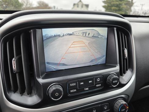 Used 2016 Chevrolet Colorado LT w/ Safety Package image 13