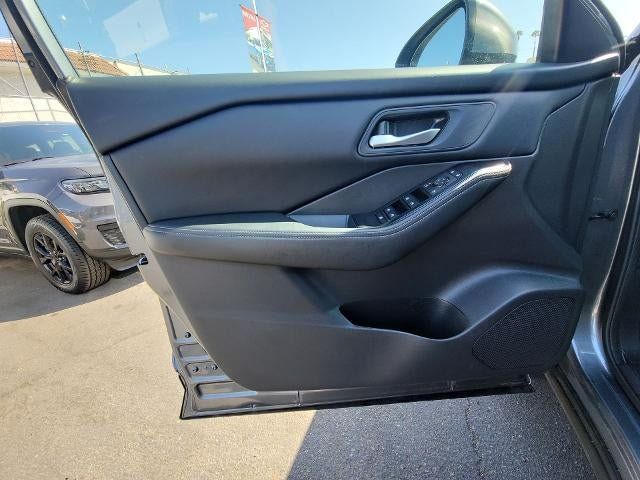 Used 2026 Nissan Rogue SV FWD image 21