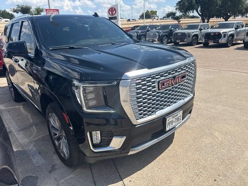 Used 2021 GMC Yukon Denali w/ Denali Ultimate Package AWD/4WD image 2