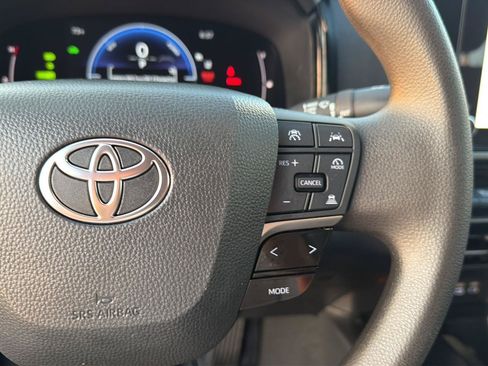 Certified 2025 Toyota Camry LE FWD image 22