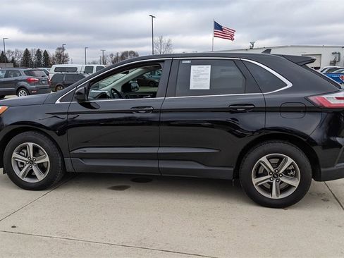 Used 2024 Ford Edge SEL w/ Convenience Package image 6