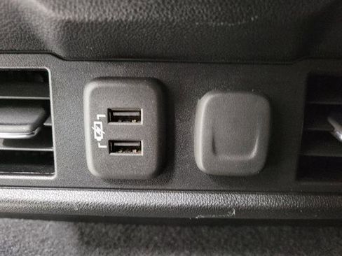 Used 2021 Chevrolet Silverado 1500 RST image 16