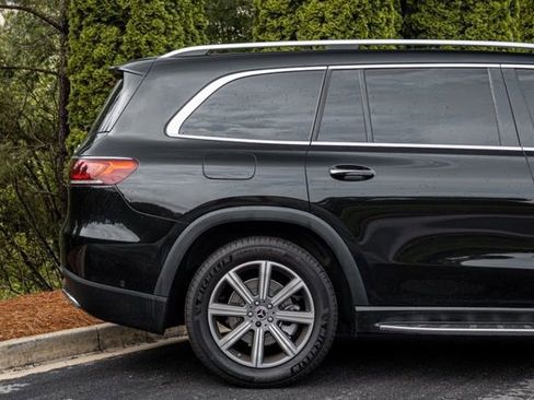 Used 2021 Mercedes-Benz GLS 450 4MATIC image 13