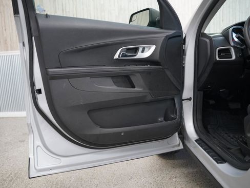 Used 2014 Chevrolet Equinox LS image 25