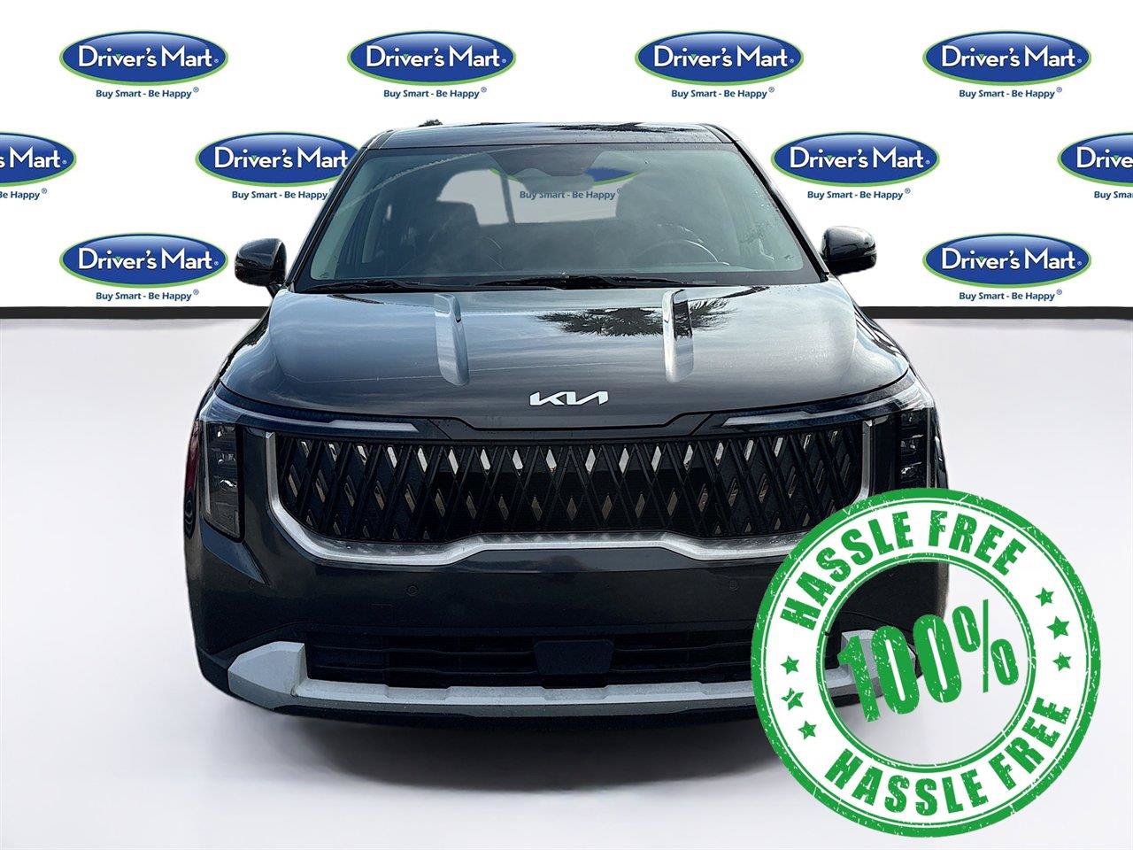 Used 2025 Kia Carnival FWD image 2