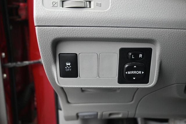 Used 2012 Toyota Corolla LE FWD image 7