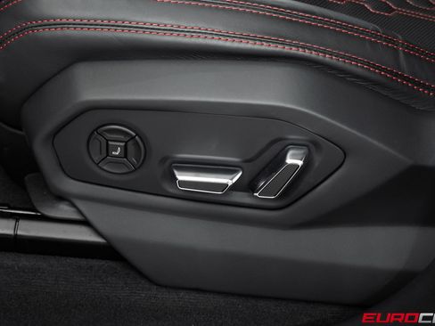 Used 2023 Lamborghini Urus Performante AWD/4WD image 51