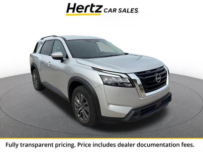Used 2025 Nissan Pathfinder SV