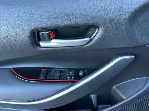 Used 2023 Toyota Corolla SE image 12