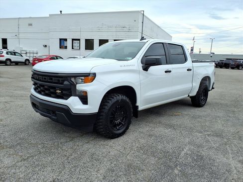 Used 2023 Chevrolet Silverado 1500 W/T w/ WT Value Package AWD/4WD image 7