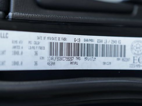 Used 2019 Jeep Grand Cherokee Limited AWD/4WD image 40